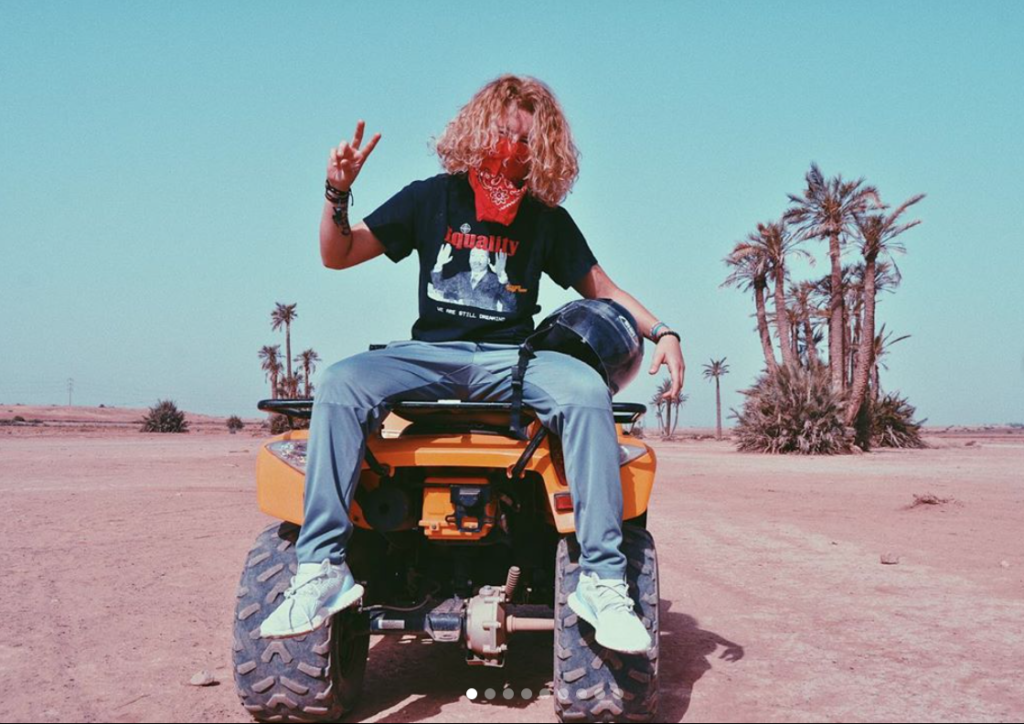 Chloe Nelson living her best life